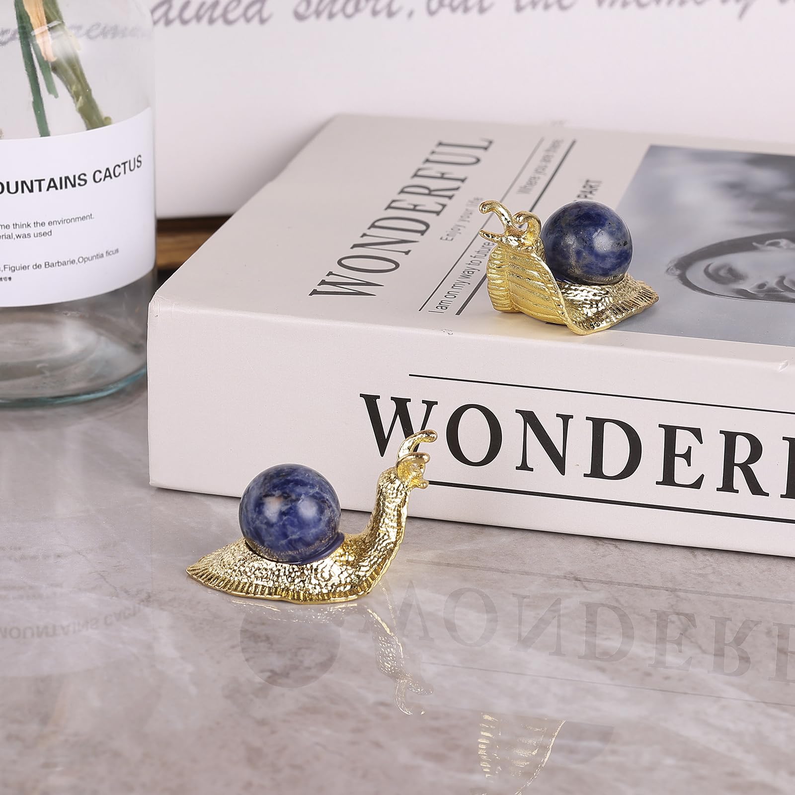 SHENGTIAN 2-Piece Set, 2-Inch Handcrafted Gold Snail Statues with 0.78-Inch Natural Sodalite Crystal Balls, Symbolizing Safety and Journey, Ideal for Desk and Home Decor (Blue-Vein)